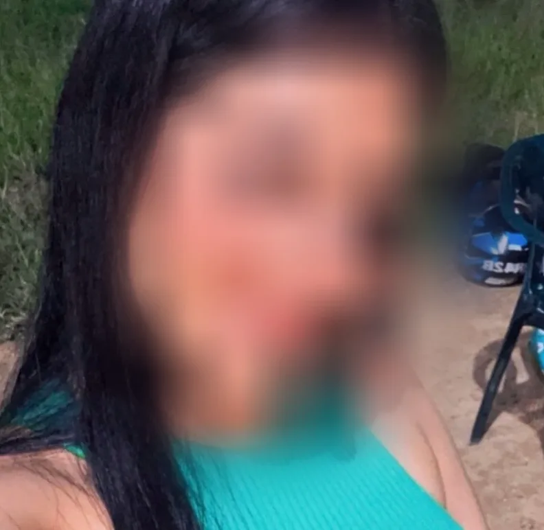Ada, 20