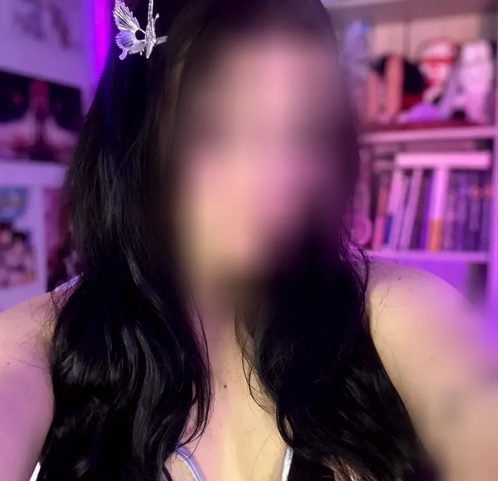 Harleen, 26
